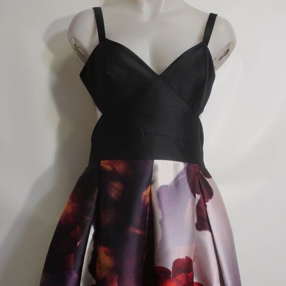 Womens Monique Lhuillier Plum Black Red Strappy V-Neck Floral Maxi Gown Dress 8 - Picture 8 of 15
